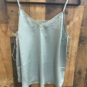 Green Satin Cami 🤍 3/$25 🤍